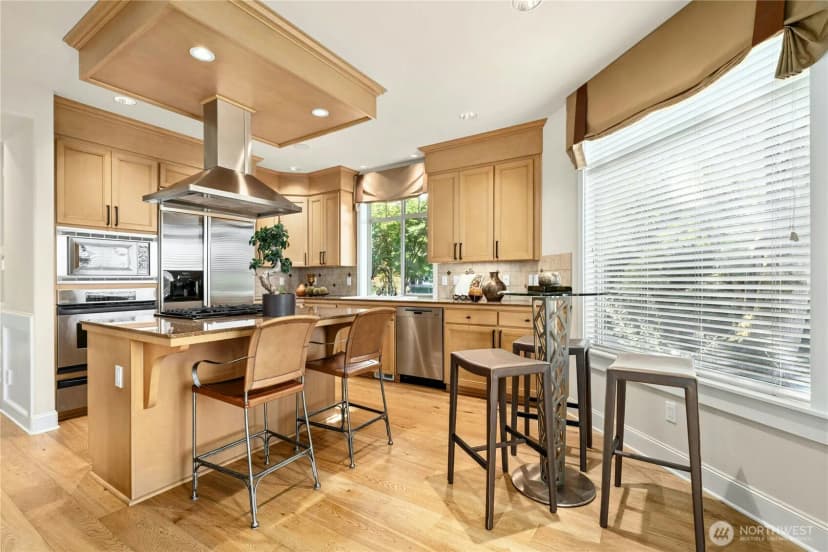Property photo for 7003 117th Place Ne, Kirkland photo 9