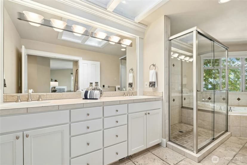 Property photo for 7003 117th Place Ne, Kirkland photo 25