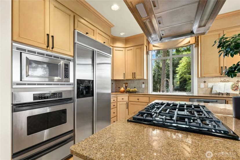 Property photo for 7003 117th Place Ne, Kirkland photo 12