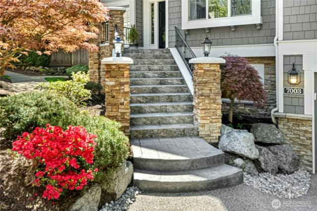 Property photo for 7003 117th Place Ne, Kirkland photo 3