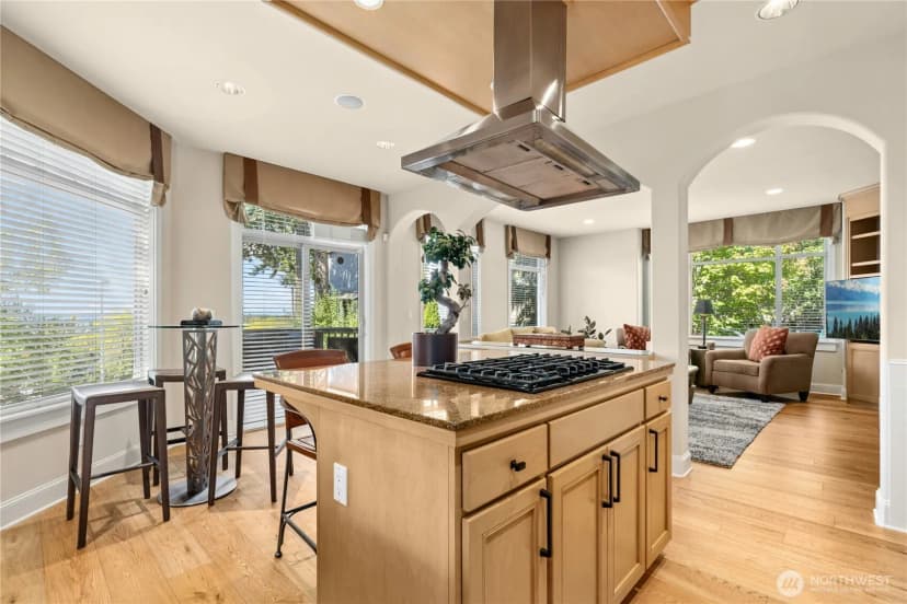 Property photo for 7003 117th Place Ne, Kirkland photo 13