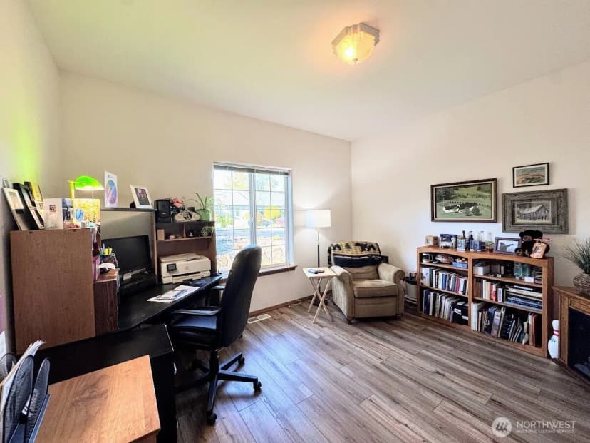Property photo for 108 N Western Avenue, Wenatchee photo 15