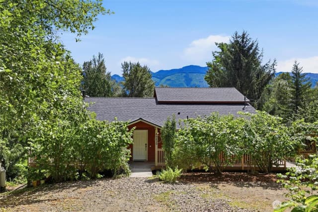 Property photo for 40420 145th Place Se, Sultan photo 2