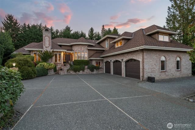 Property photo for 19305 4th Street Sw, Normandy Park