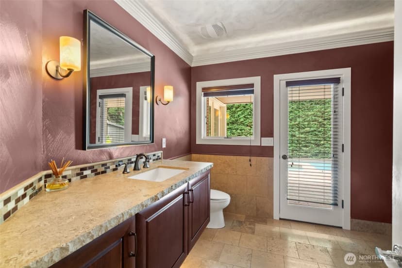 Property photo for 19305 4th Street Sw, Normandy Park photo 13
