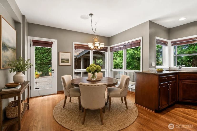 Property photo for 19305 4th Street Sw, Normandy Park photo 9