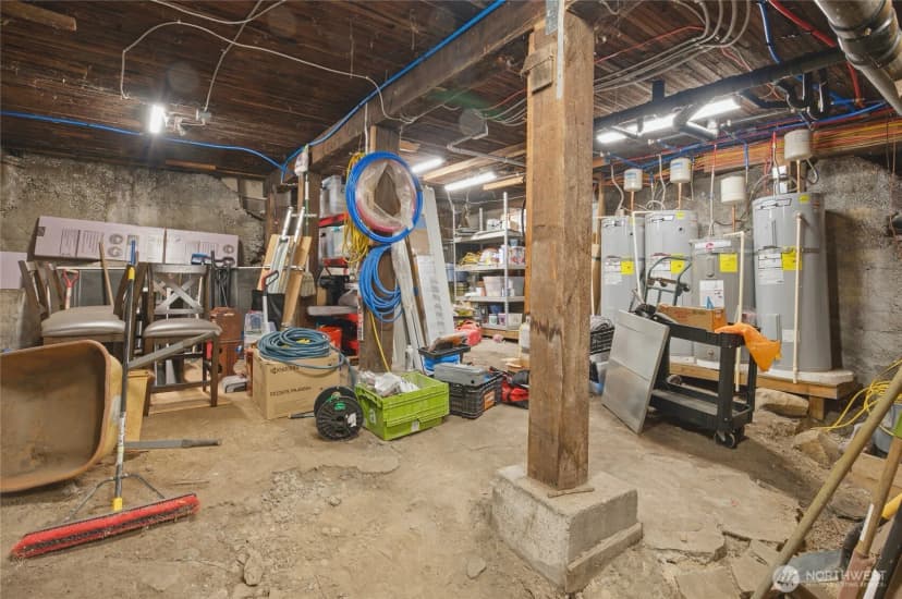 Property photo for 4259 Greenwood Avenue N, Seattle photo 26