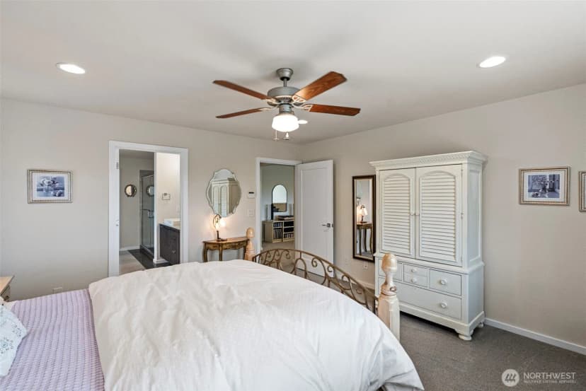 Property photo for 4635 Olivine Drive Sw, Port Orchard photo 24