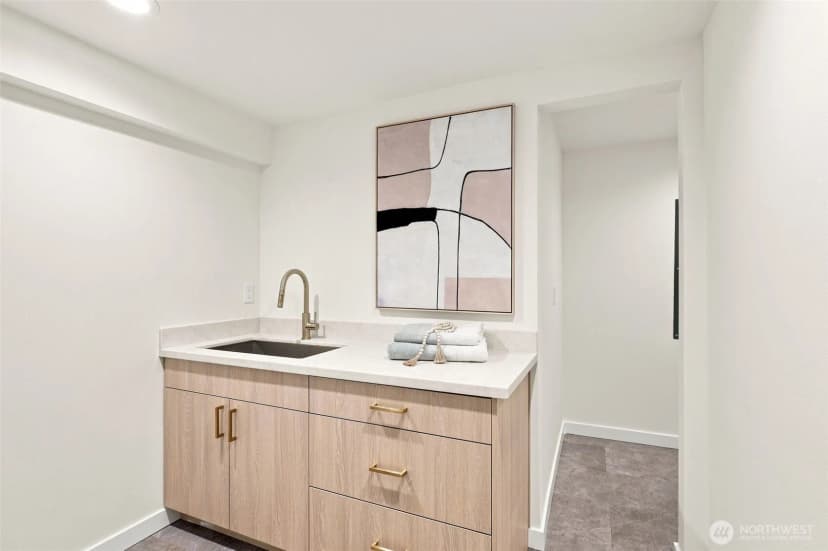 Property photo for 4807 15th Avenue S, Seattle photo 31