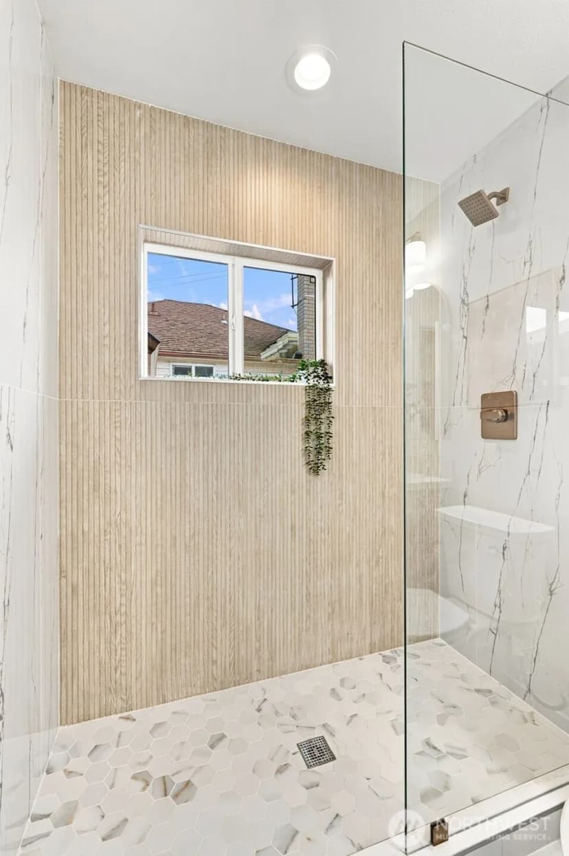 Property photo for 4807 15th Avenue S, Seattle photo 19