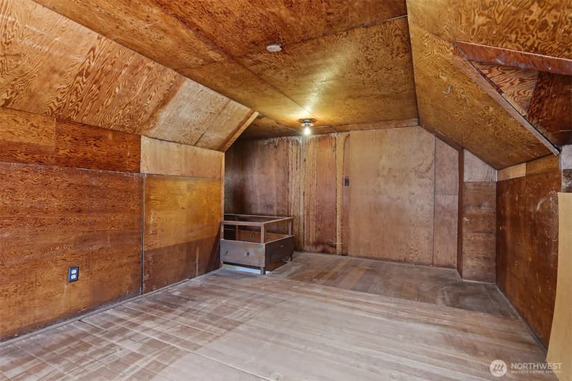 Property photo for 5510 43rd Avenue Ne, Seattle photo 30