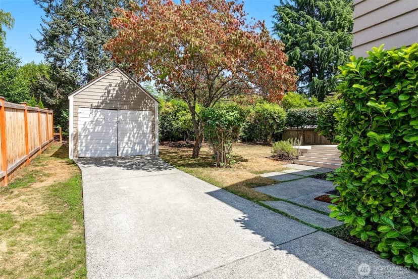 Property photo for 5510 43rd Avenue Ne, Seattle photo 37