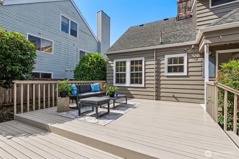 Property photo for 5510 43rd Avenue Ne, Seattle photo 15