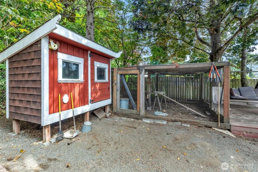 Property photo for 8814 14th Avenue Sw, Seattle photo 36