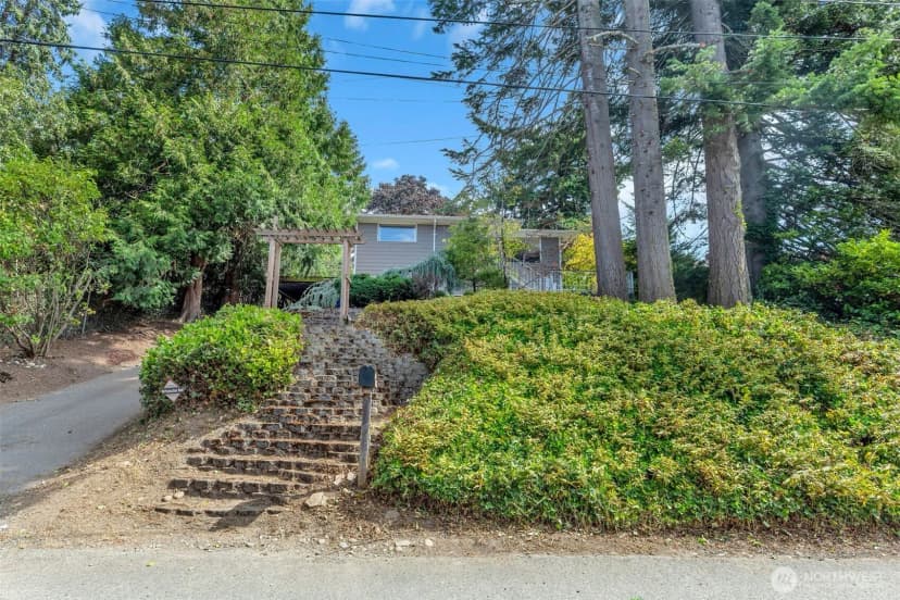 Property photo for 8814 14th Avenue Sw, Seattle photo 39