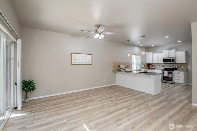 Property photo for 18421 115th Avenue E, Puyallup photo 11