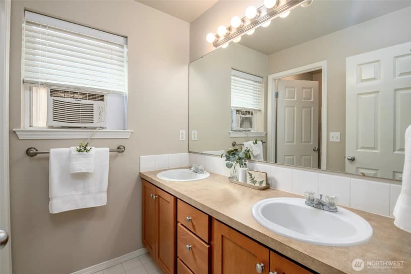 Property photo for 18421 115th Avenue E, Puyallup photo 17