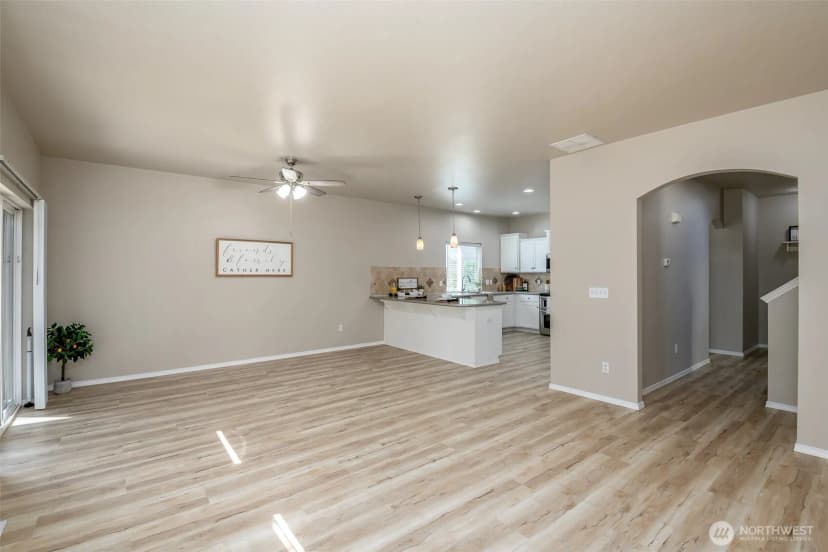 Property photo for 18421 115th Avenue E, Puyallup photo 13