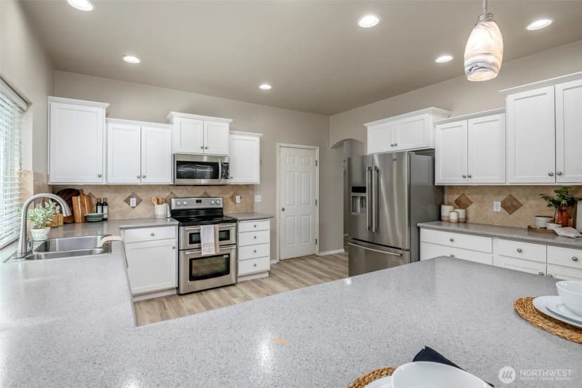 Property photo for 18421 115th Avenue E, Puyallup photo 10
