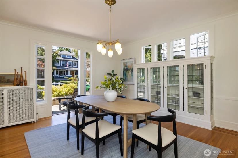 Property photo for 2822 10th Avenue E, Seattle photo 12