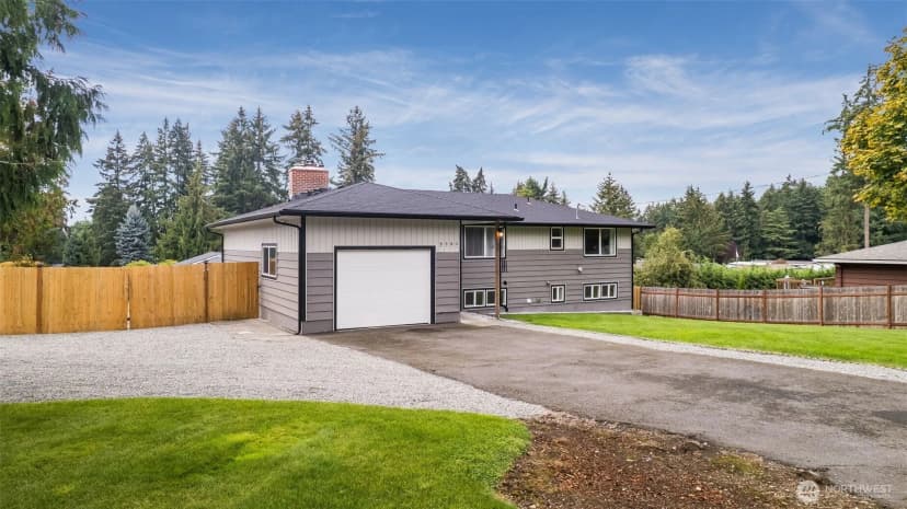 Property photo for 5701 80th Street E, Puyallup photo 3