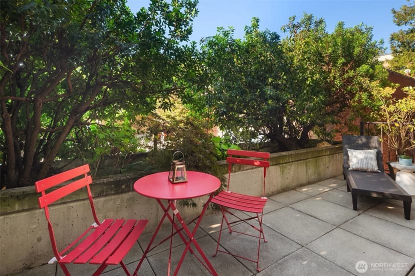 Property photo for 323 Queen Anne Avenue N #217, Seattle photo 18