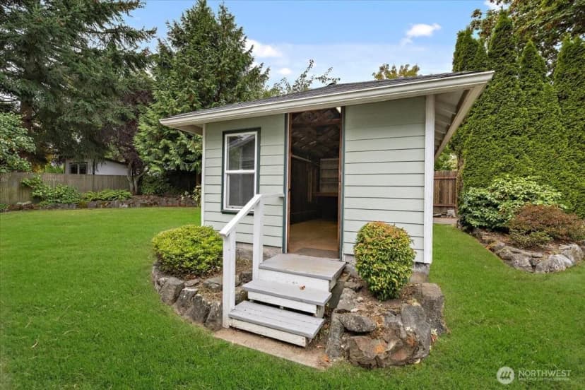 Property photo for 10231 41st Avenue Sw, Seattle photo 30