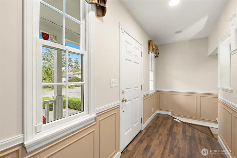 Property photo for 10231 41st Avenue Sw, Seattle photo 5