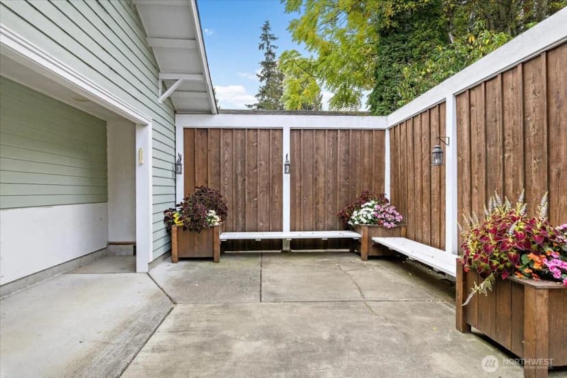 Property photo for 10231 41st Avenue Sw, Seattle photo 32