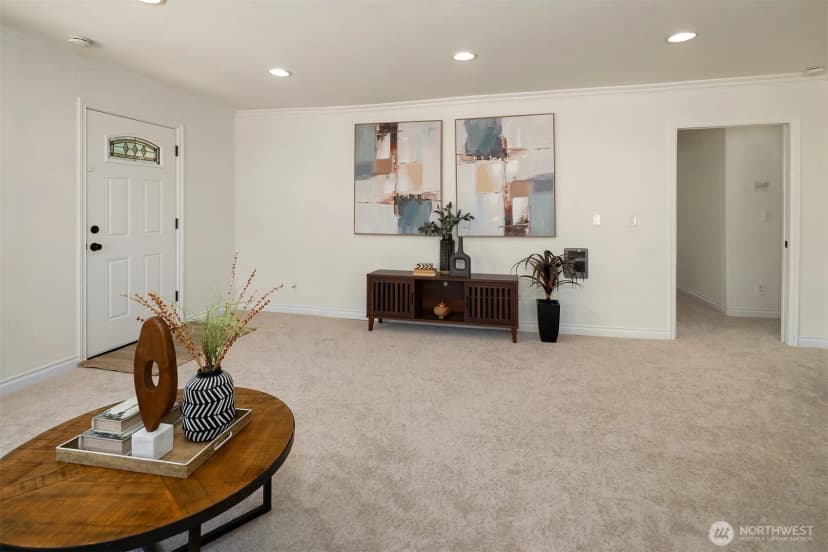 Property photo for 10218 Aqua Way S, Seattle photo 6