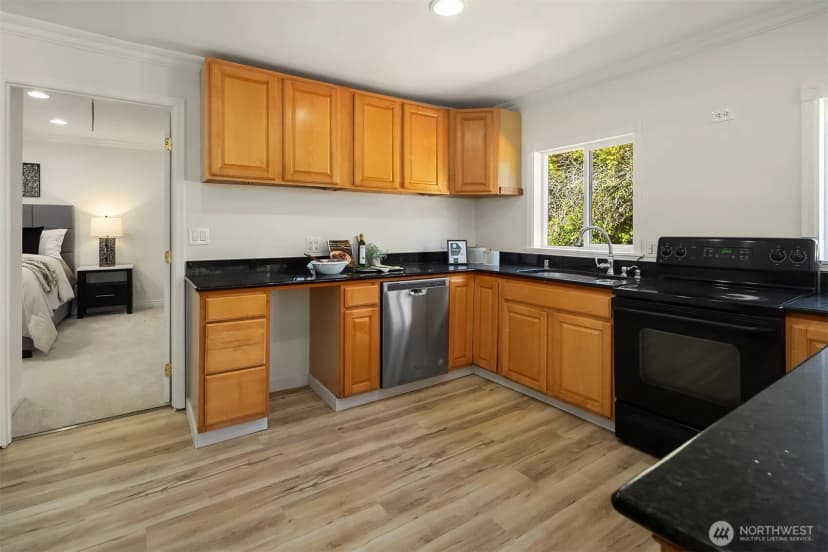 Property photo for 10218 Aqua Way S, Seattle photo 13