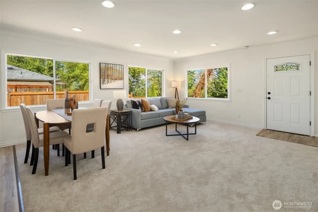 Property photo for 10218 Aqua Way S, Seattle photo 3