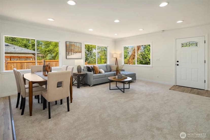 Property photo for 10218 Aqua Way S, Seattle photo 3