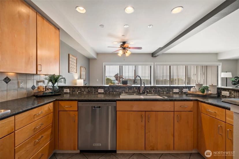 Property photo for 620 S 227th Street #103, Des Moines photo 14