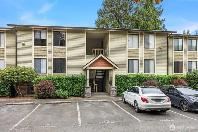 Property photo for 11801 100th Avenue Ne #a103, Kirkland