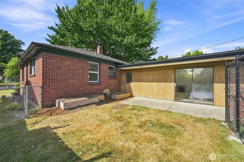 Property photo for 2216 Elizabeth Street, Bellingham photo 31