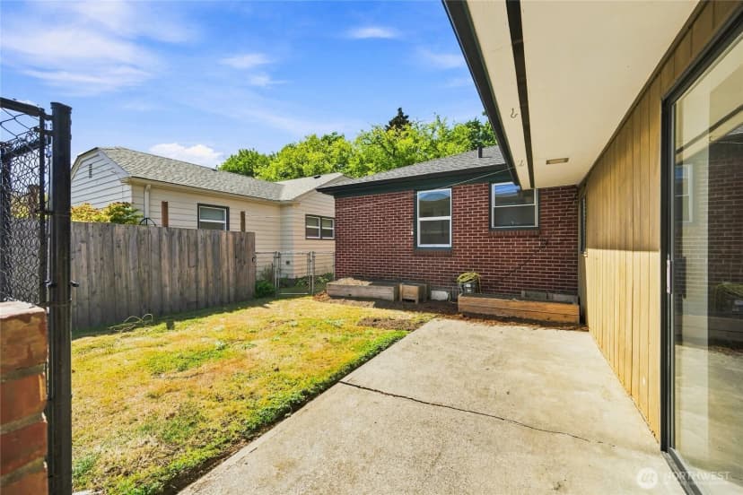 Property photo for 2216 Elizabeth Street, Bellingham photo 30