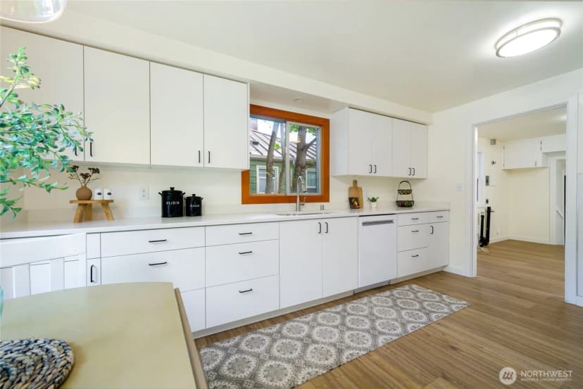 Property photo for 2216 Elizabeth Street, Bellingham photo 10