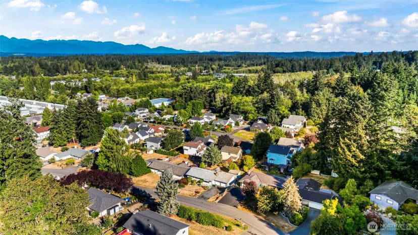 Property photo for 1908 Ne Bentley Drive, Bremerton photo 30