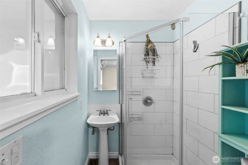 Property photo for 1908 Ne Bentley Drive, Bremerton photo 15