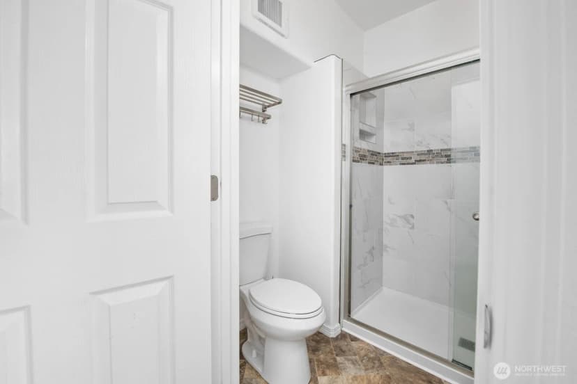 Property photo for 410 E Scott Street, Aberdeen photo 25