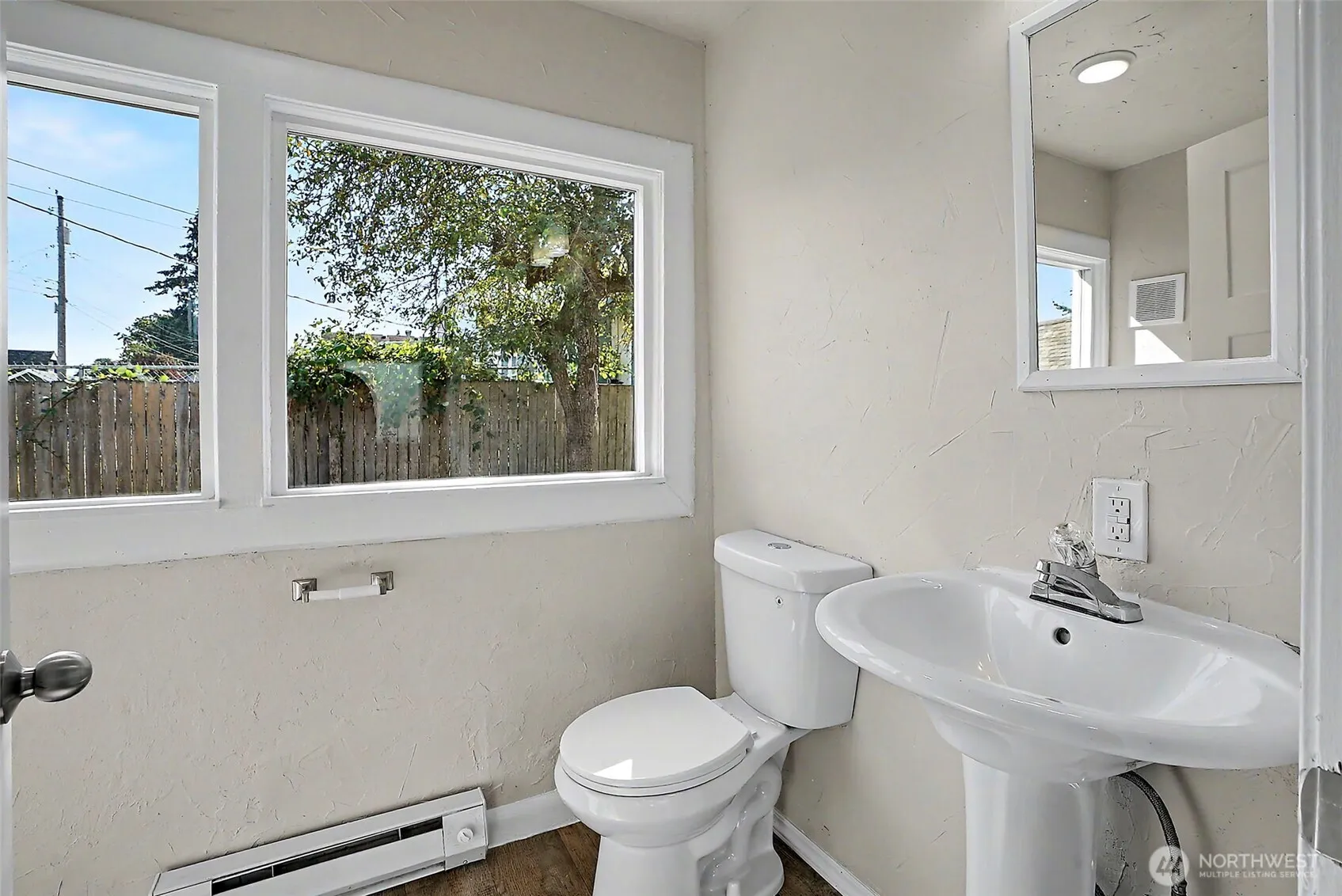 Property photo for 3585 E Spokane Street, Tacoma photo 15
