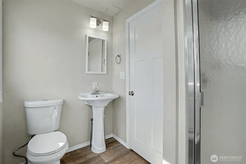 Property photo for 3585 E Spokane Street, Tacoma photo 13