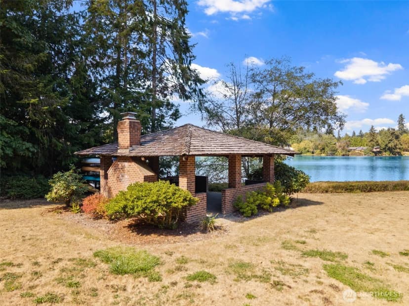 Property photo for 1804 Eagle Harbor Lane Ne #4, Bainbridge Island photo 35