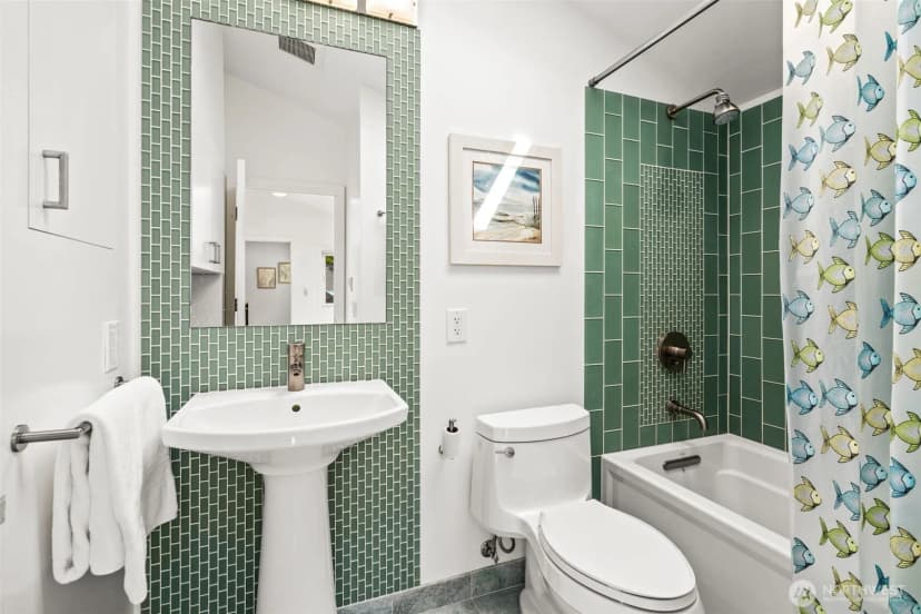 Property photo for 1804 Eagle Harbor Lane Ne #4, Bainbridge Island photo 21