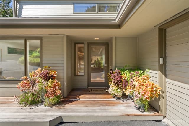 Property photo for 1804 Eagle Harbor Lane Ne #4, Bainbridge Island photo 4