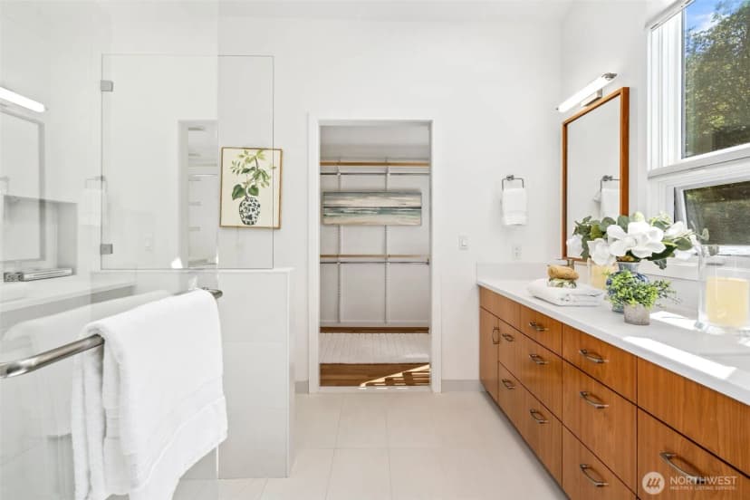 Property photo for 1804 Eagle Harbor Lane Ne #4, Bainbridge Island photo 26