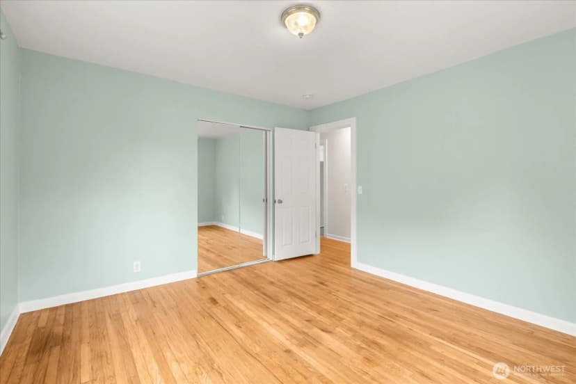 Property photo for 2404 Ravenna Street, Everett photo 13