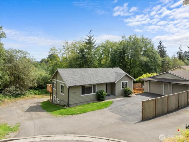 Property photo for 2404 Ravenna Street, Everett photo 2