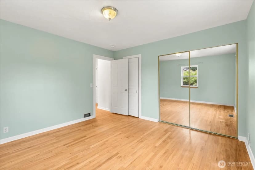 Property photo for 2404 Ravenna Street, Everett photo 10